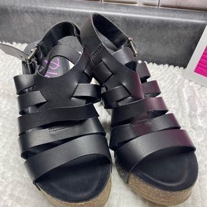 Blowfish Malibu Wedge Heels 8.5